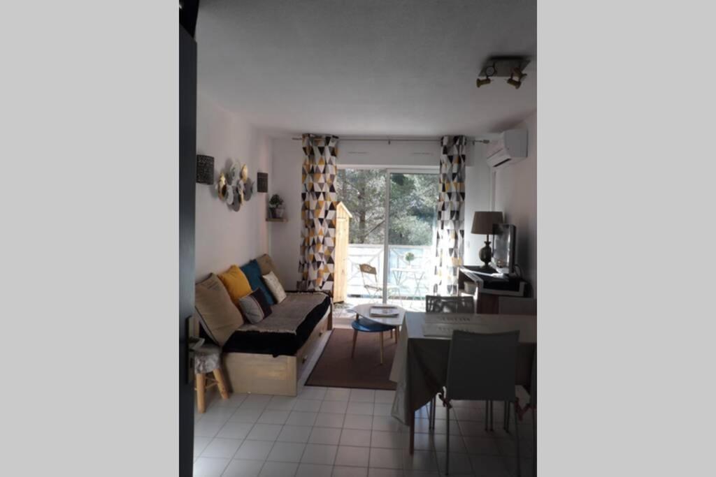 Appartement T2 Dans Residence Avec Piscine Et Tennis Saint-Raphael  Ngoại thất bức ảnh