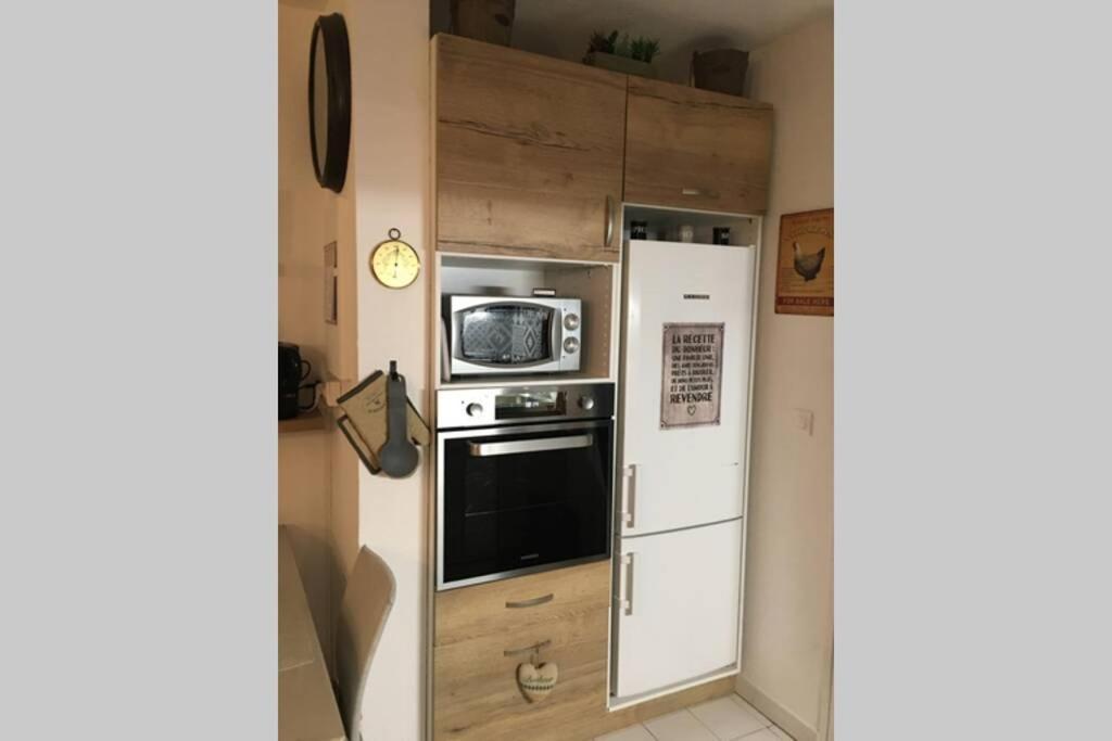 Appartement T2 Dans Residence Avec Piscine Et Tennis Saint-Raphael  Ngoại thất bức ảnh